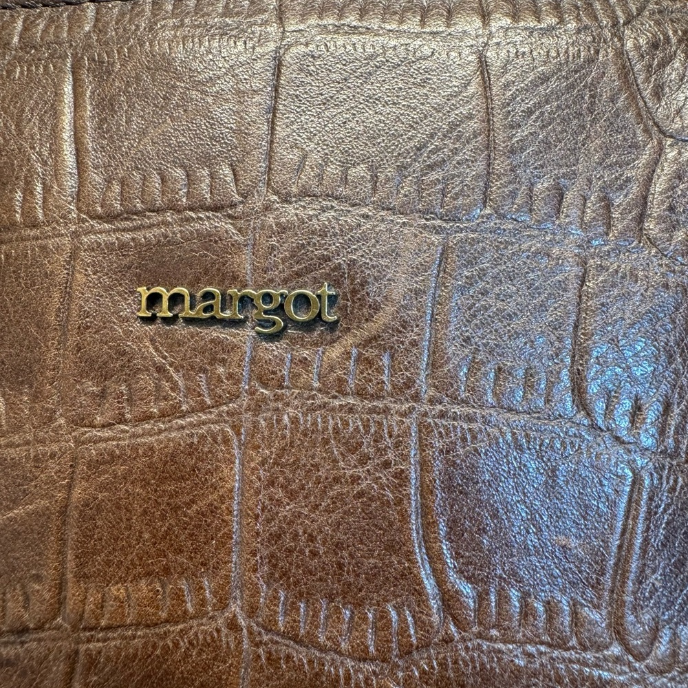 Margot New York Taylor Triple Compartment Leather Tote - Picture 3 of 8